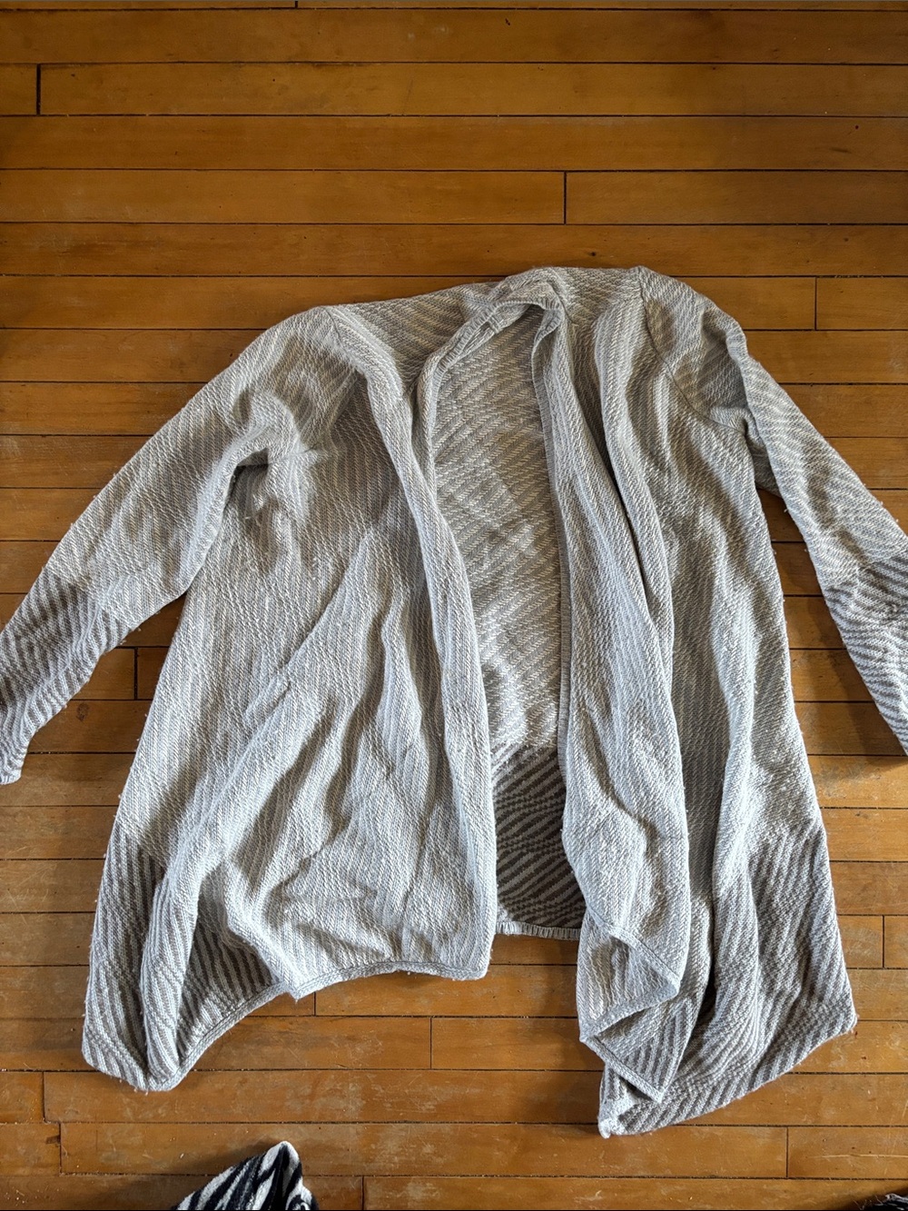 EUC Lucky Brand Light Gray Open-Front Draped Cardigan